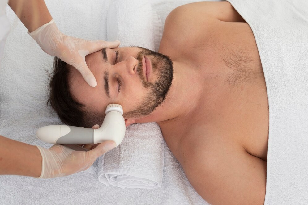 masseur taking care her client 23 2149273896